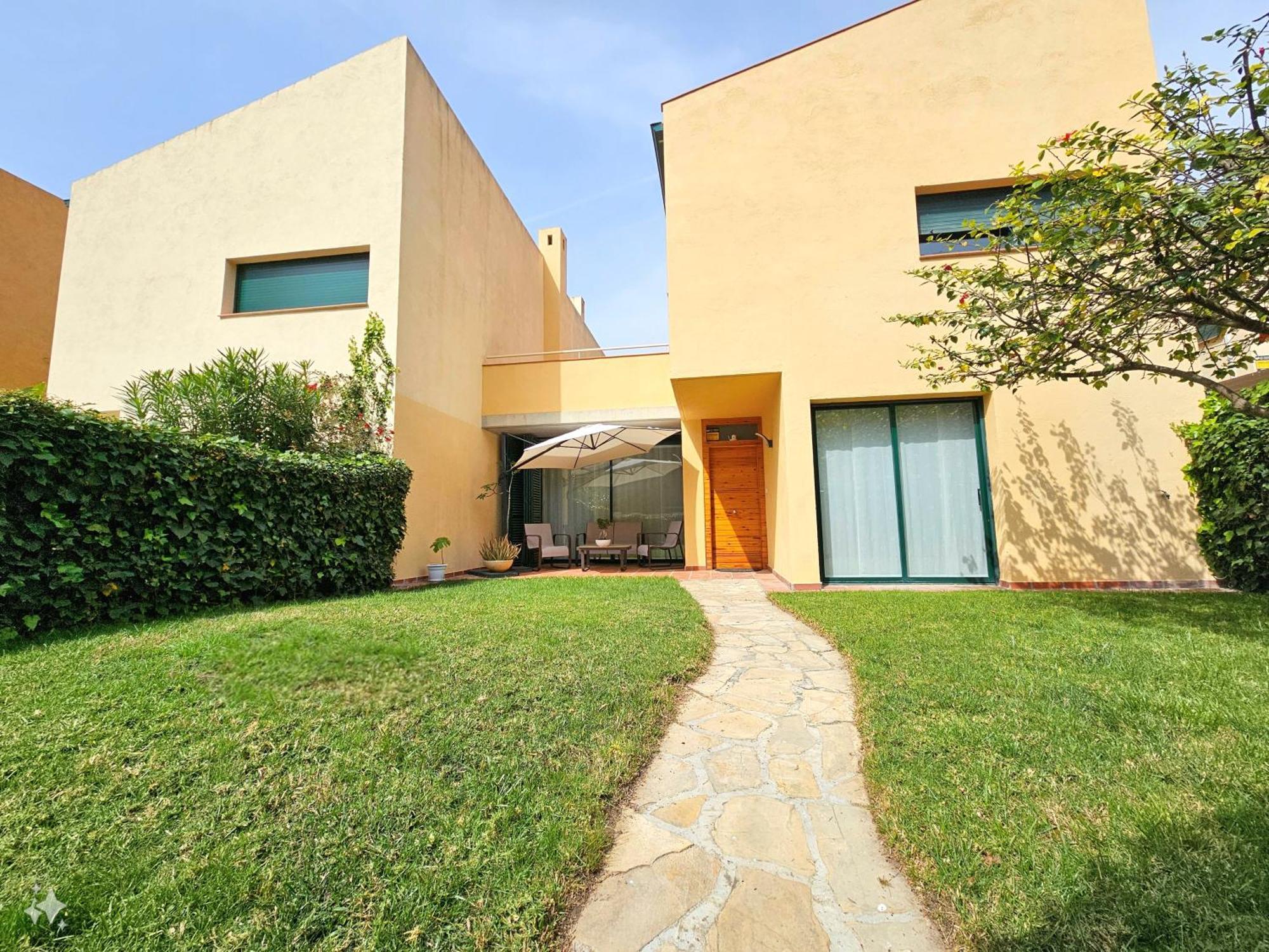 House Tamarit Playa Holiday home *